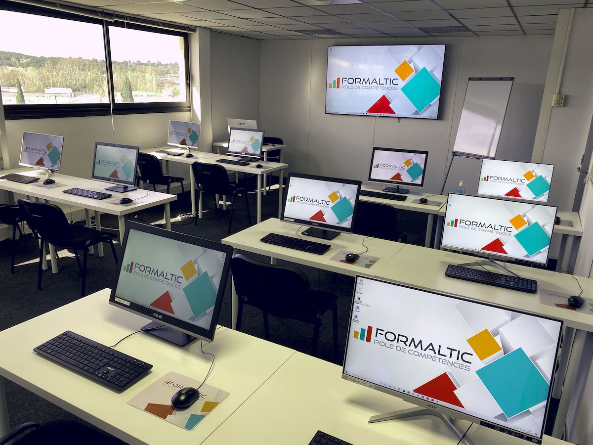 La grande salle de cours de Formaltic